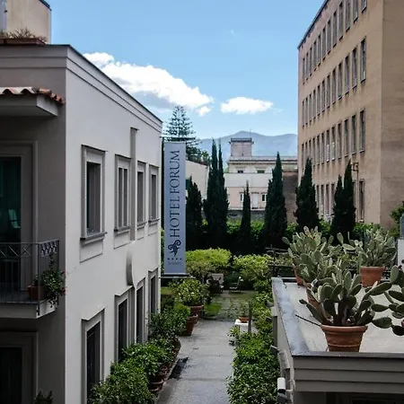 Forum Ξενοδοχείο 4*