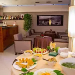 Forum 4*